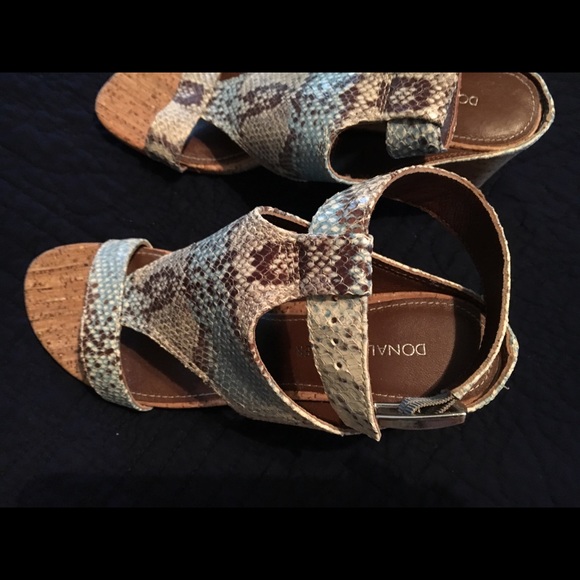Brand new Donald Pliner sandals - Picture 2 of 3